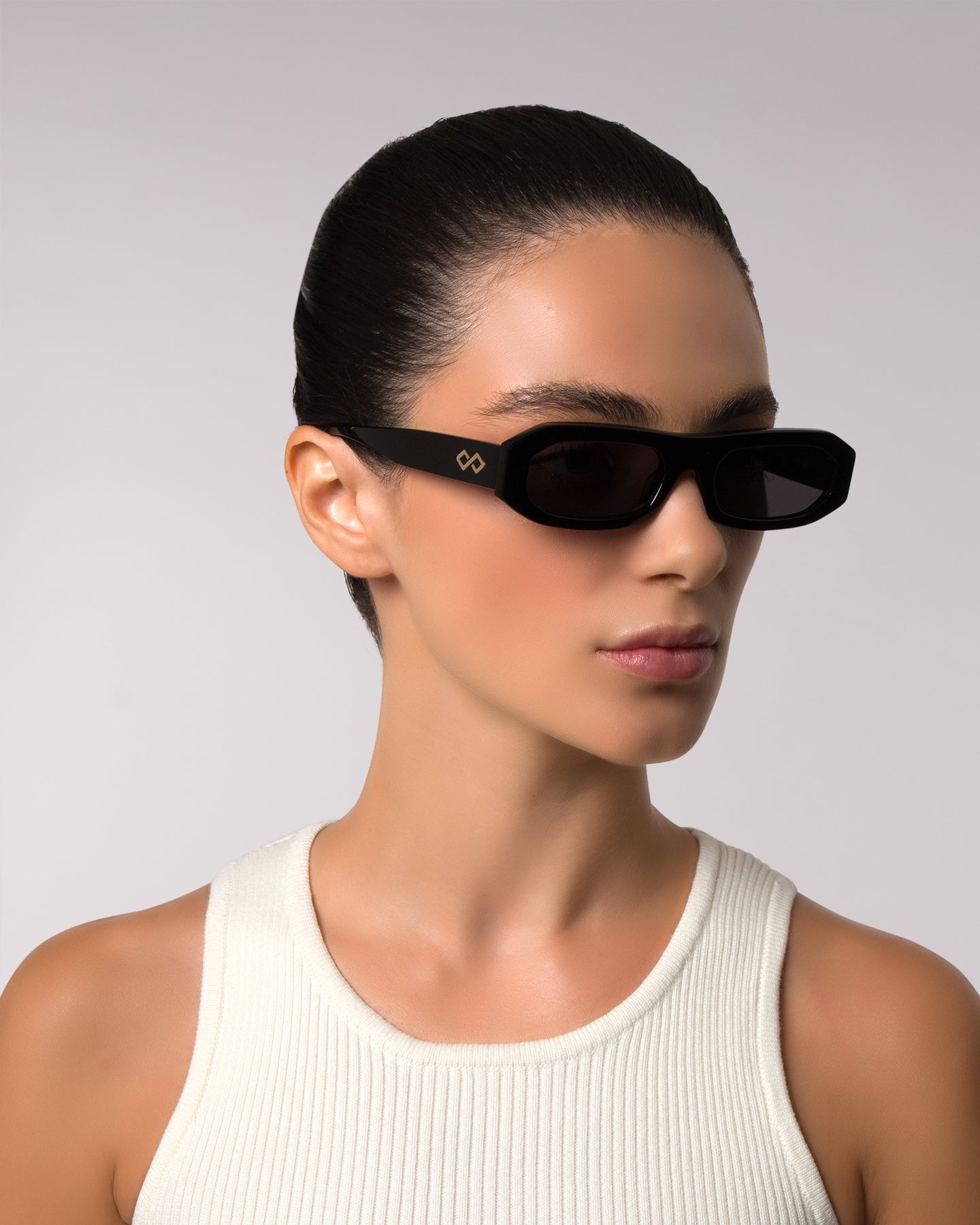 Shop Hazel Sunglasses in Black Colour – Available Online in USA, UK, Canada & United Arab Emirates